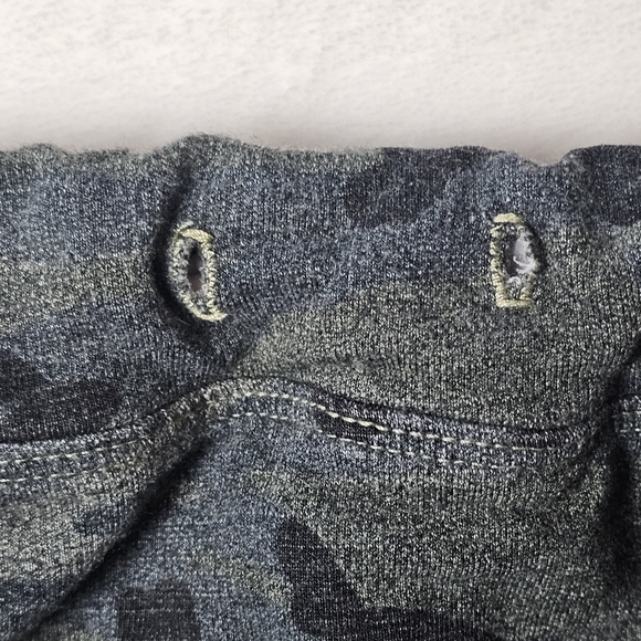 Sundry skirt womens large camo Pull On flaw No drawstring - Picture 6 of 9